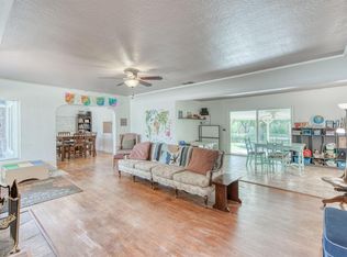 1123 S Park Circle Dr, Fresno, CA 93727