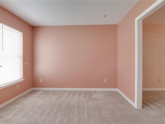 3rd image of 1600 Birchview Ct