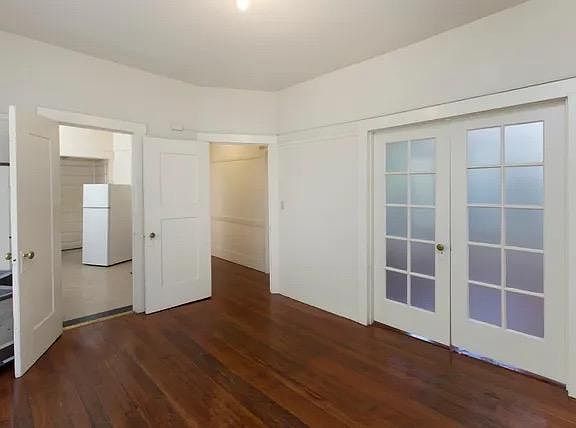 3rd image of 899 Oak St APT 3