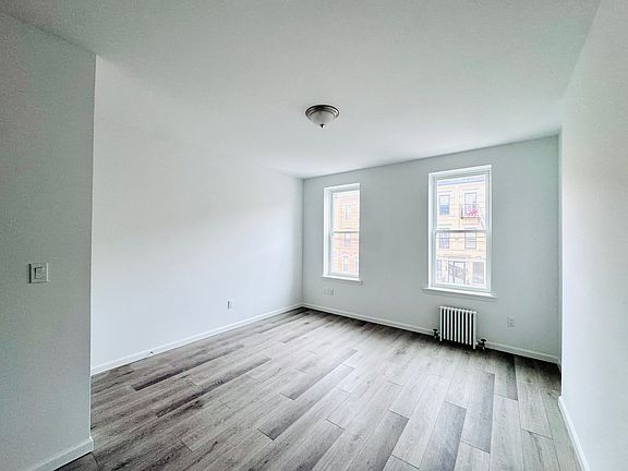 3rd image of 1688 Gates Ave #1L