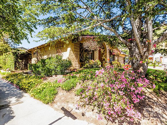 3rd image of 5937 Viewcrest Ct