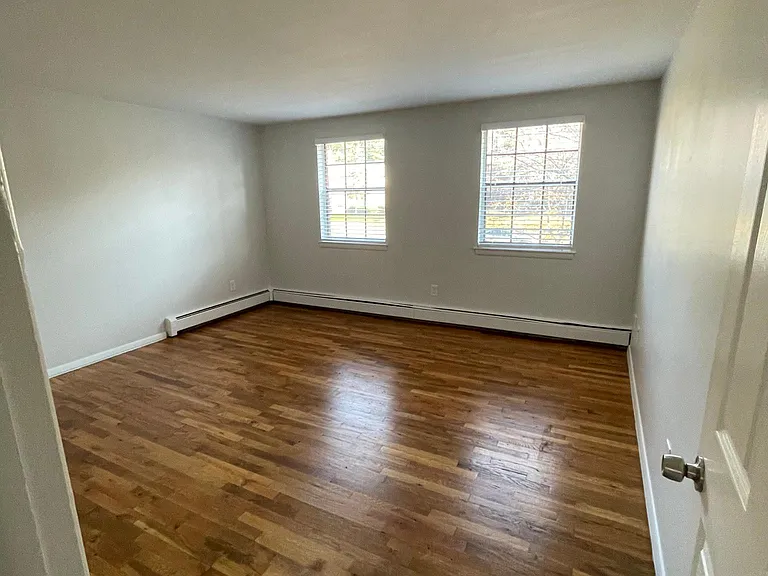 100 Sycamore Ln #A — Photo 7