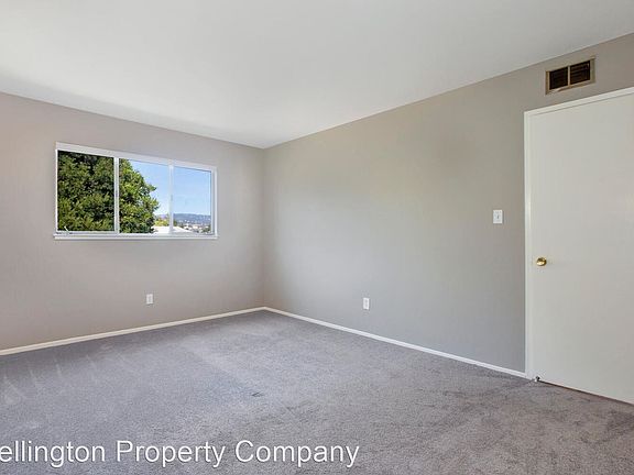 4th image of 271 Jayne Ave APT 15