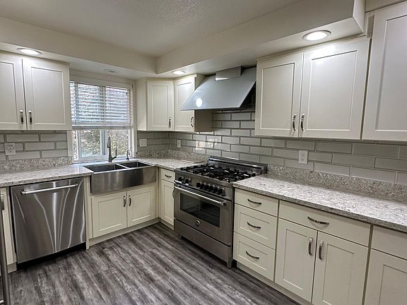 3rd image of 2241 169th Ave NE