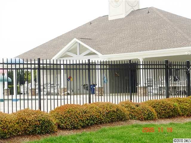 2nd image of 8009 Fountainbrook Dr
