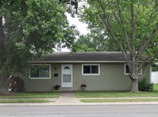 2201 Monticello Pl, Edwardsville, IL