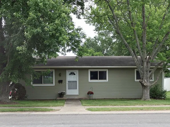 2201 Monticello Pl, Edwardsville, IL 62025