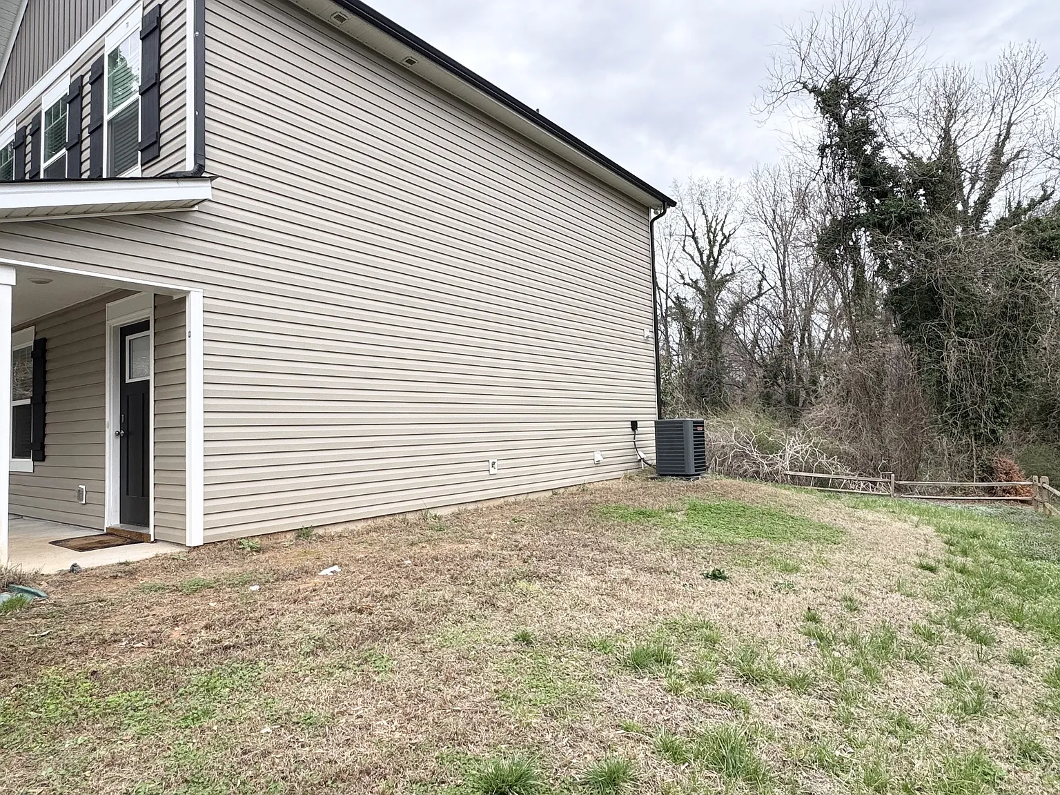 620 Poplar Street - 1 — Photo 4