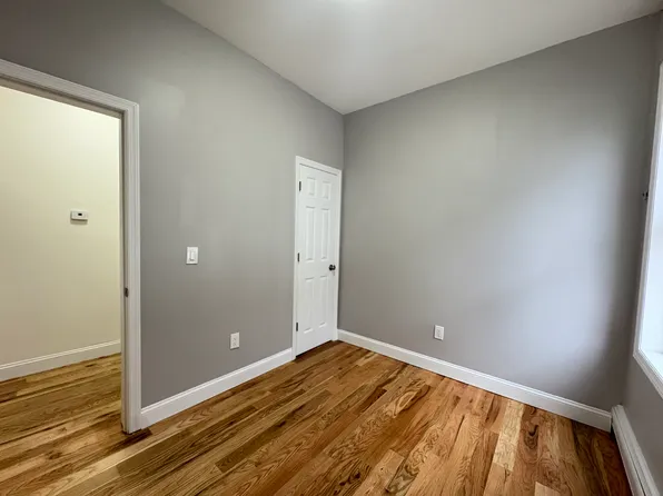 151 Armstrong Avenue image 4 of 6