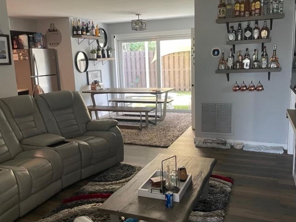 2nd image of 2080 NE 56th St APT 3