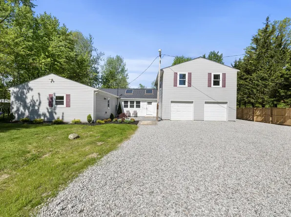 282 Merritt Rd SW, Pataskala, OH 43062