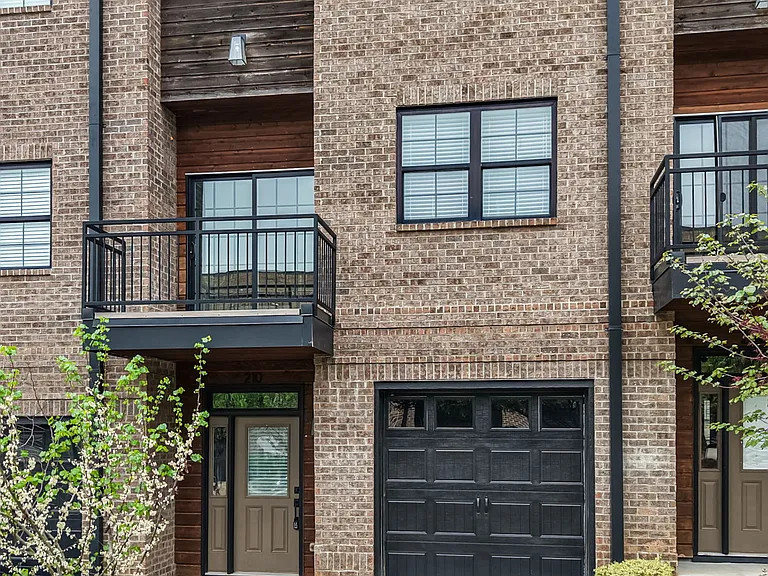 210 Asher Springs Cir — Photo 1