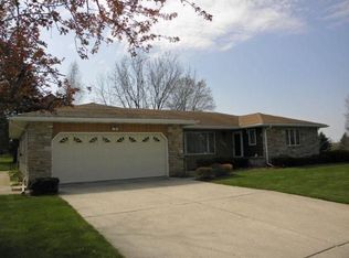 507 W 1st St, Waldo, WI 53093