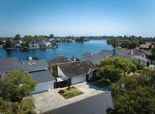 563 Trinidad Ln, Foster City, CA 94404