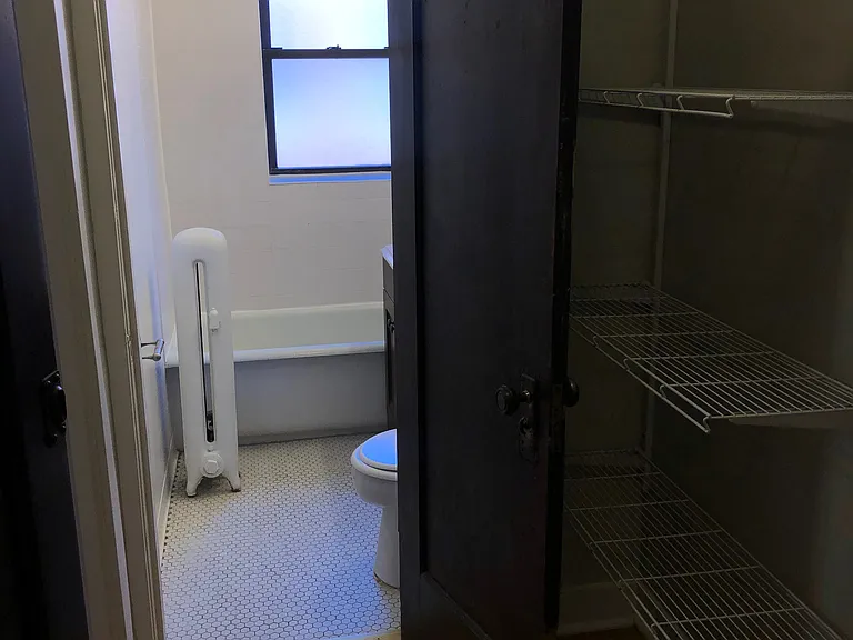 4303 N Winchester Ave #3A — Photo 9