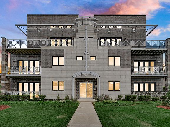 2nd image of 2521 N 76th Ave APT 3N