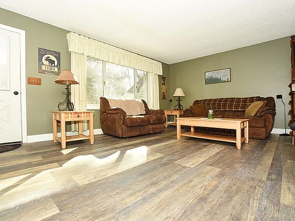 4th image of 43 Wineberry Ln