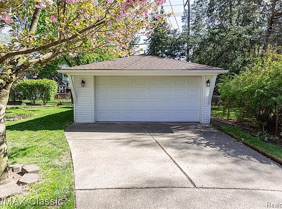 4th image of 30125 Grandon St