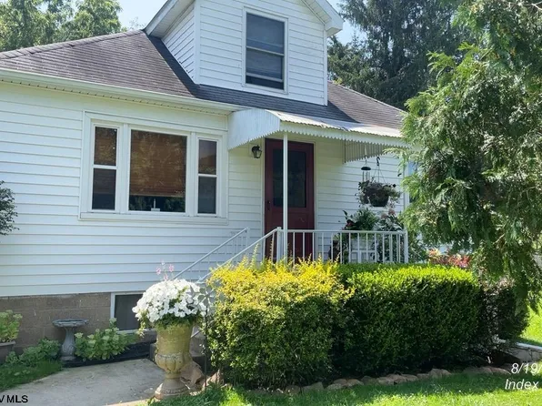 516 Brushy Fork Rd, Bridgeport, WV 26330