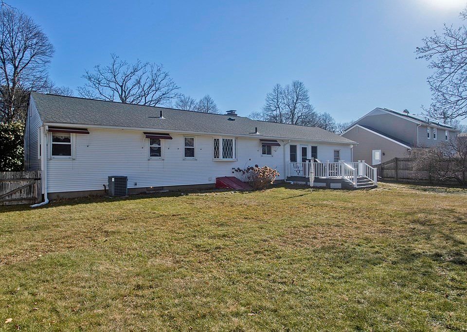 25 Birnie Ave, West Springfield, MA 01089 Zillow