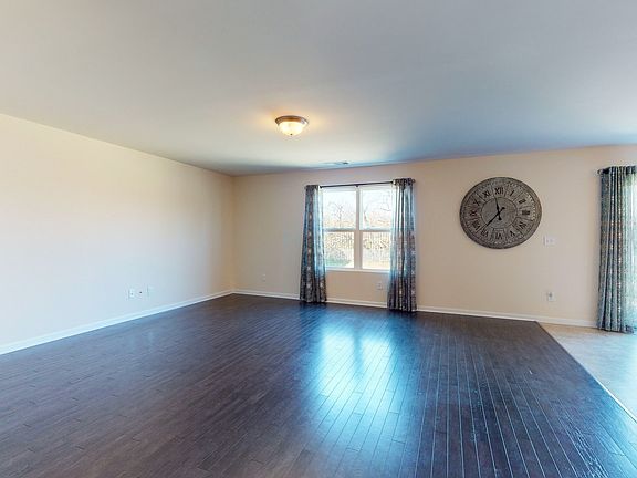 5th image of 475 Owl Dr