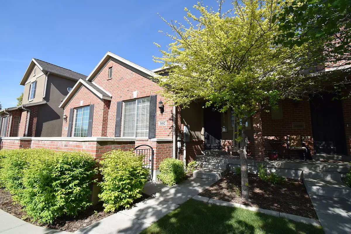Building Photo - 3082 S Crews Hill Ct