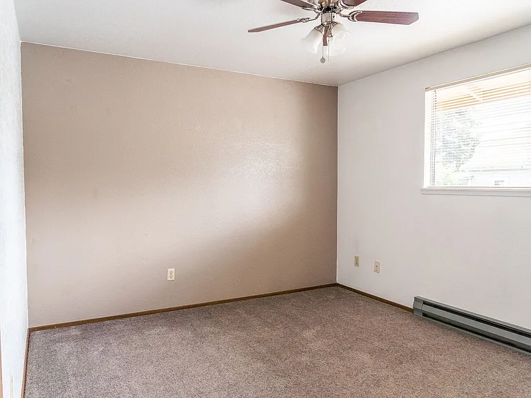 1837 Queen Ave SW — Photo 26
