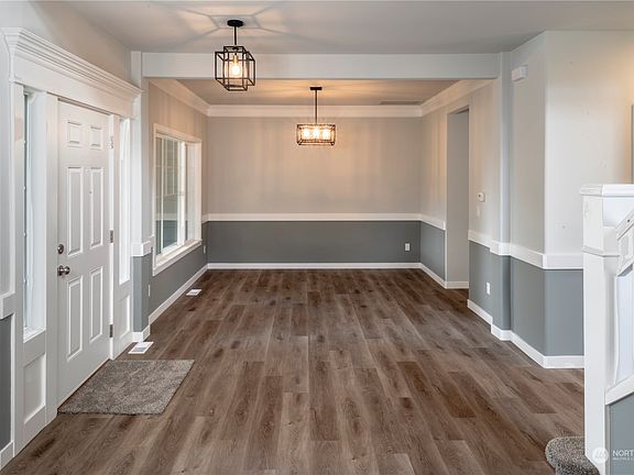 5th image of 28401 52nd Avenue S