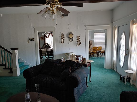 4th image of 431 Fitzhugh Ave