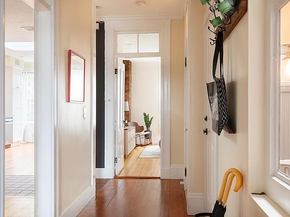 2nd image of 1245-1273 Cambridge St #1259-3