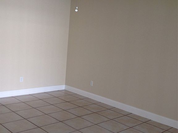 3rd image of 1101 W Wekiva Trl