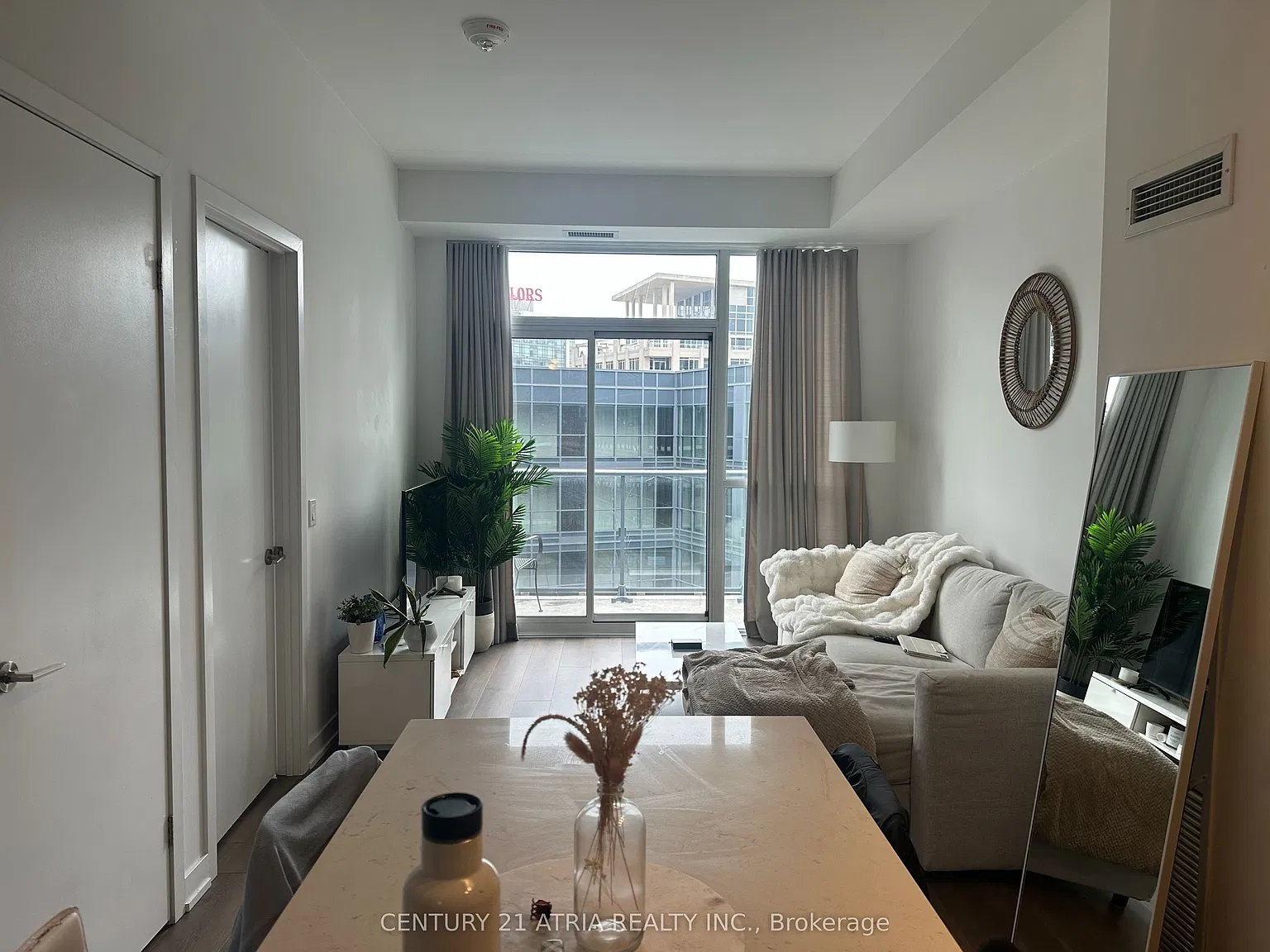 2 bed, $2,600 — Photo 3