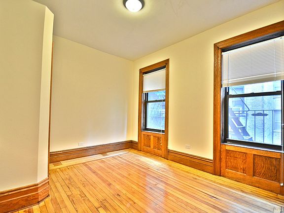 3rd image of 505 W 122nd St APT 21