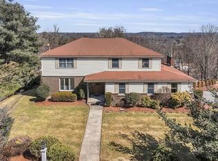 115 Old Farm Rd, Leominster, MA 01453