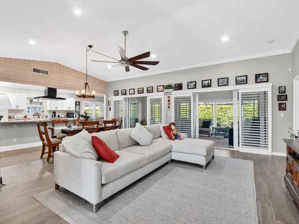 10265 Greentrail Drive N, Boynton Beach, FL 33436