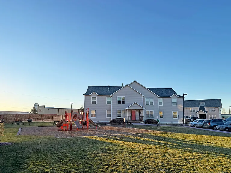 Gallatin Trails Apartments — Photo 12