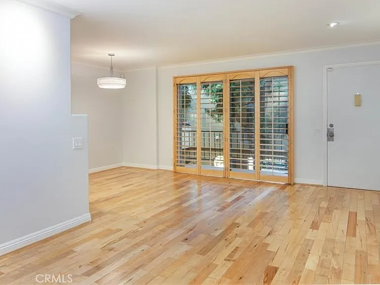 2311 4th St #221 — Photo 2