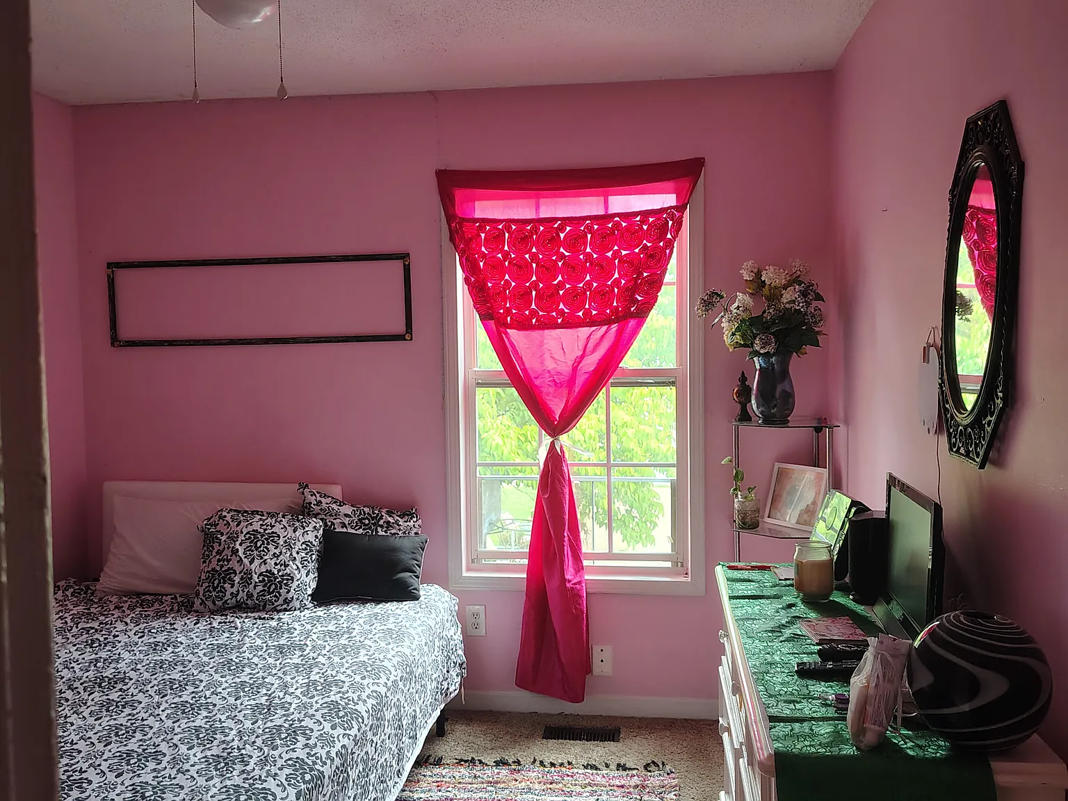 1 bed, 3700 sqft, $800 — Photo 2