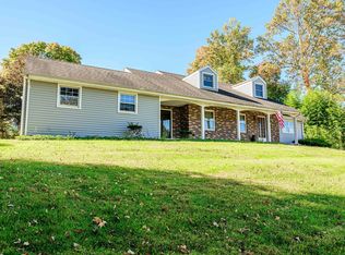 1 Honeycomb Ln, North Haven, CT 06473