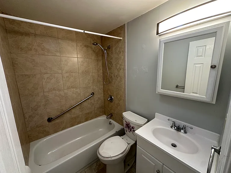 80 Park Ave #5 — Photo 11