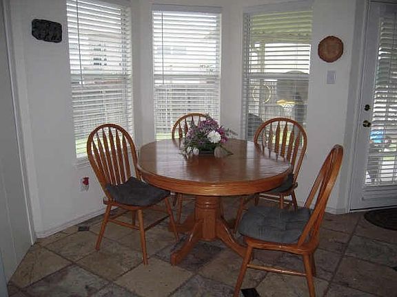 5th image of 601 Norwood Dr