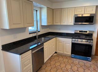 3605 N Osceola Ave, Chicago, IL 60634