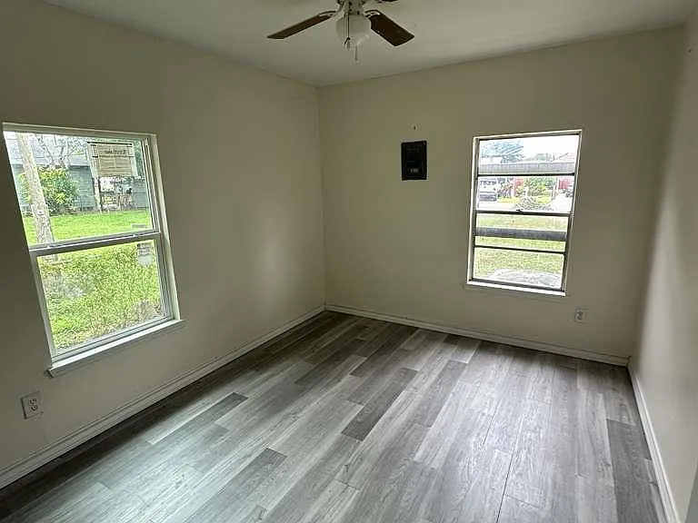 243 Freddy Fender Ln — Photo 5