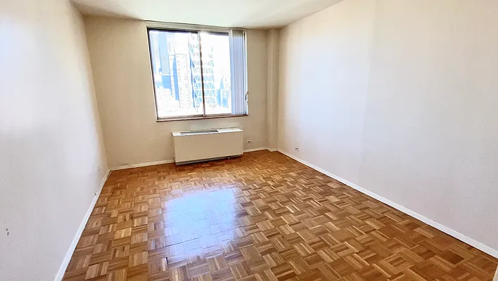 Rented by Corcoran | media 14