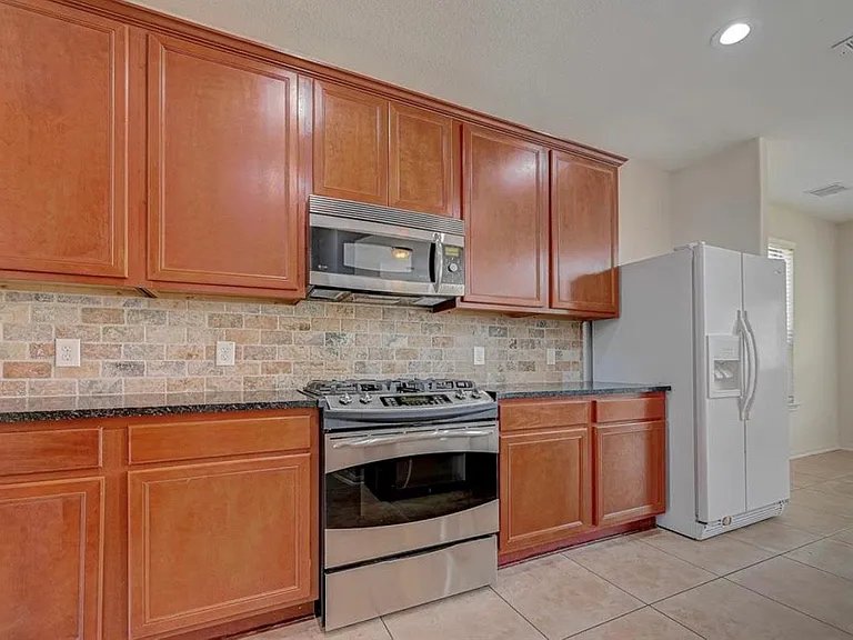 11 Sagamore Ridge Pl — Photo 18