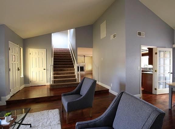 4th image of 7024 Yarrow Way