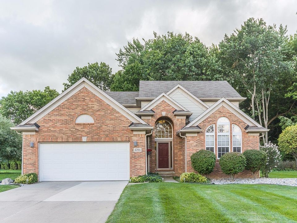 1st image of 4268 Woodstream Dr