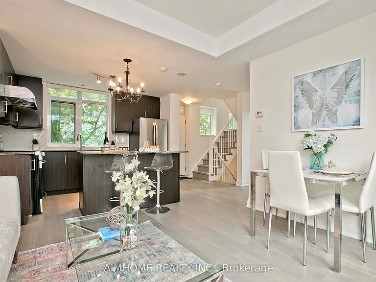 26 Churchill Ave #Townhouse 120 — Photo 10