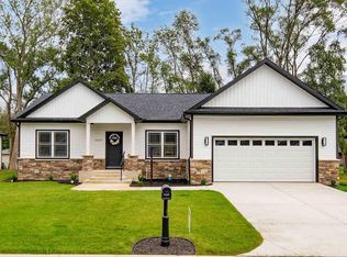 51670 Prescott Ave, South Bend, IN 46637