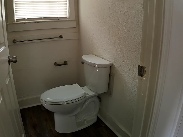 104 Otis St — Photo 10